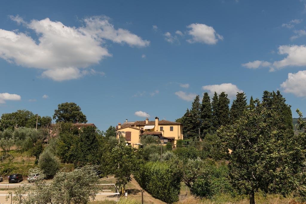 Podere Il Poggiolo Понтассьєве Екстер'єр фото